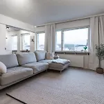 Citycenter Family Apartment, Three Bedrooms Up To 8 People, Free Parking And Wifi