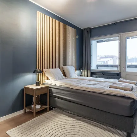 Citycenter Family Apartment, Three Bedrooms Up To 8 People, Free Parking And Wifi *