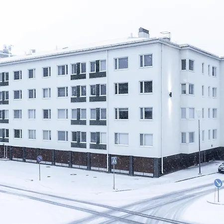 Floor Three-bedroom In The Heart Of
