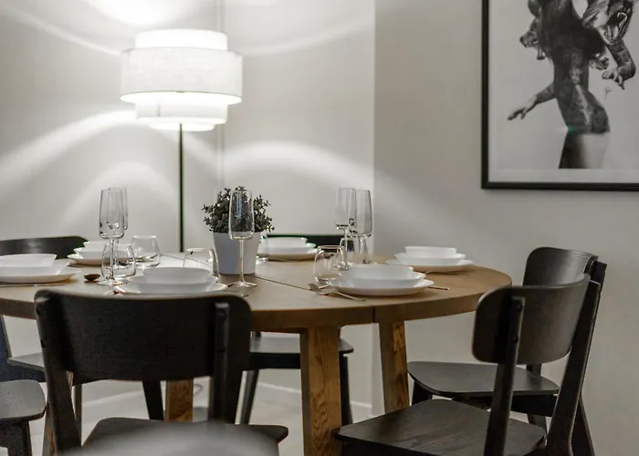 アパート Citycenter Family Apartment, Three Bedrooms Up To 8 People, Free Parking And Wifi *