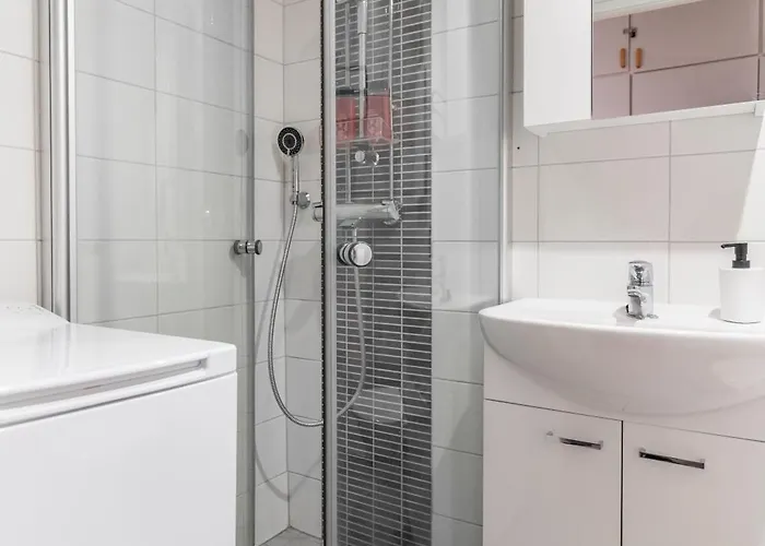 Citycenter Family Apartment, Three Bedrooms Up To 8 People, Free Parking And Wifi アパート