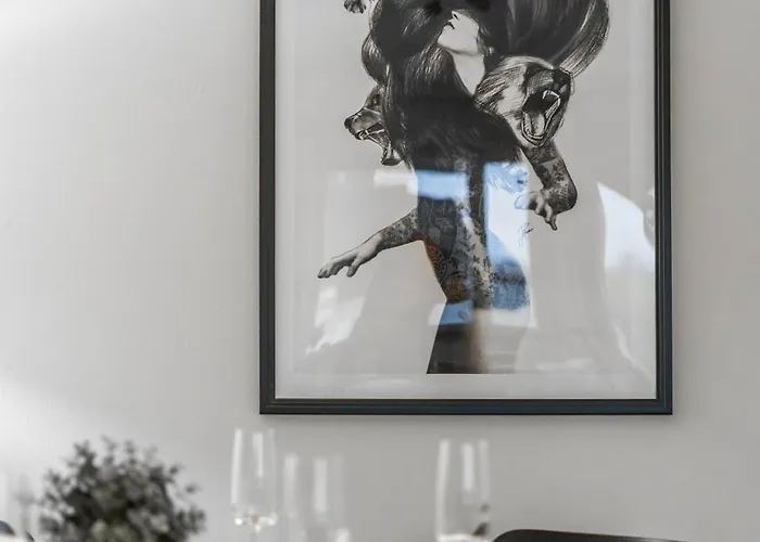 Citycenter Family Apartment, Three Bedrooms Up To 8 People, Free Parking And Wifi アパート *