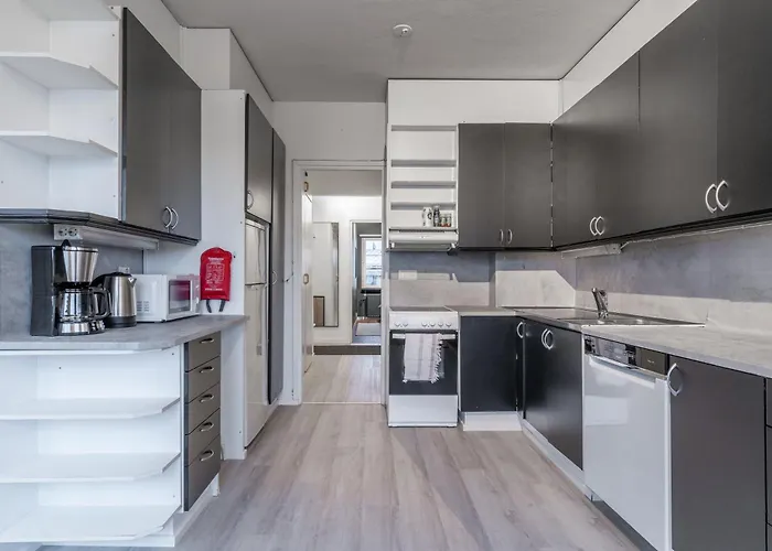 Citycenter Family Apartment, Three Bedrooms Up To 8 People, Free Parking And Wifi Appartement Rovaniemi