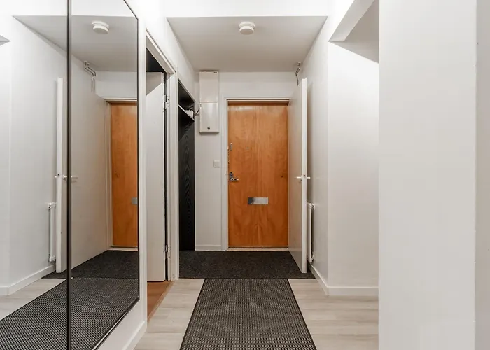 Citycenter Family Apartment, Three Bedrooms Up To 8 People, Free Parking And Wifi Rovaniemi